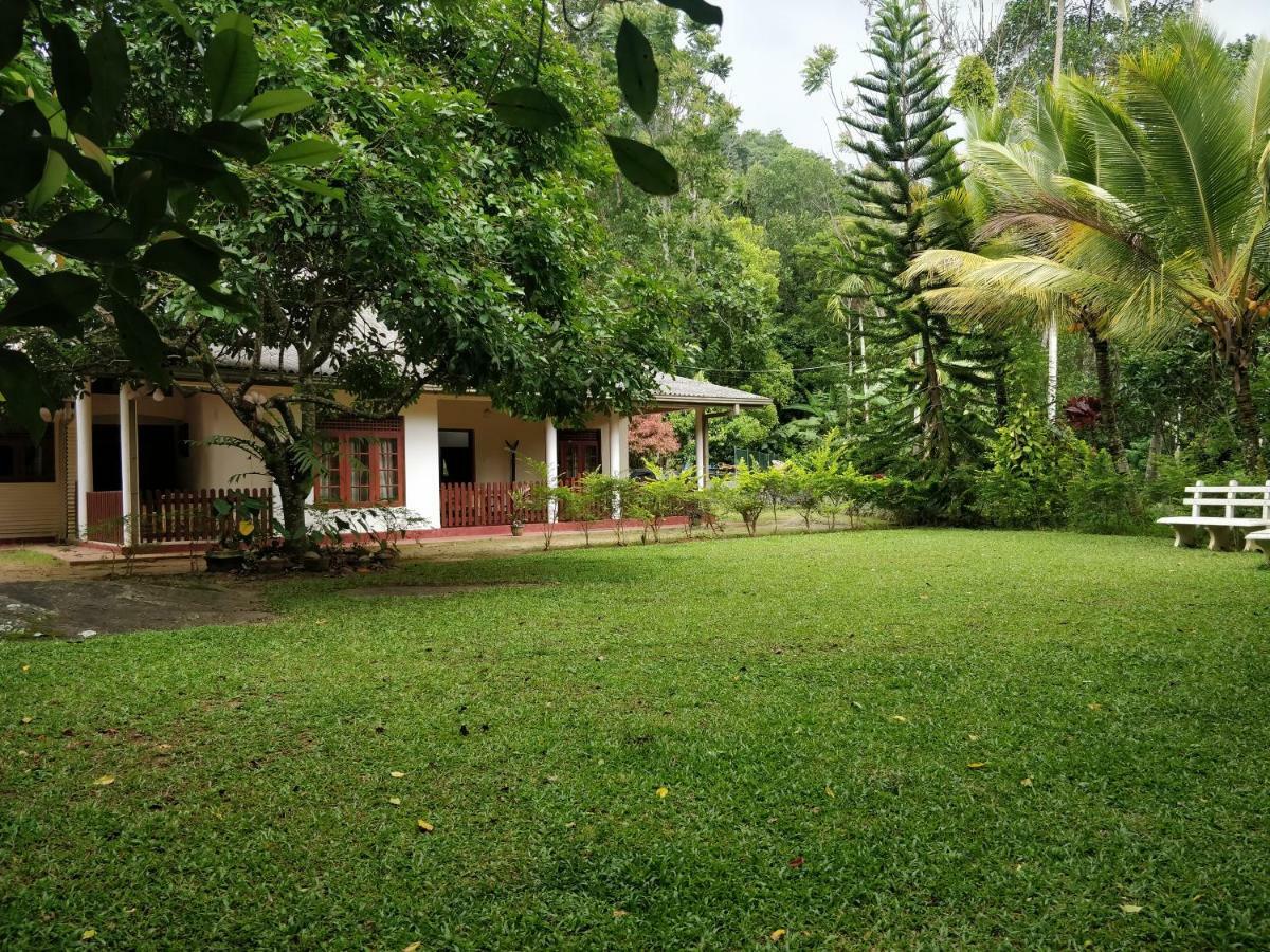 Alfred Colonial Bungalow & Spice Garden Kobbekaduwa Exterior photo